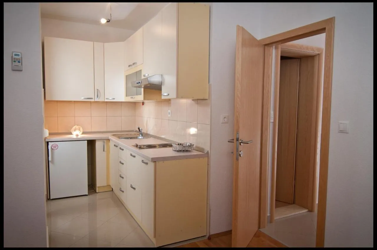 Villa Apartments Joseph Kaštela