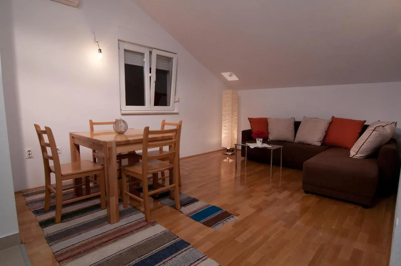 Villa Apartments Joseph Kaštela Kroatien