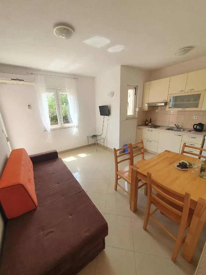 Villa Apartments Joseph Kaštela