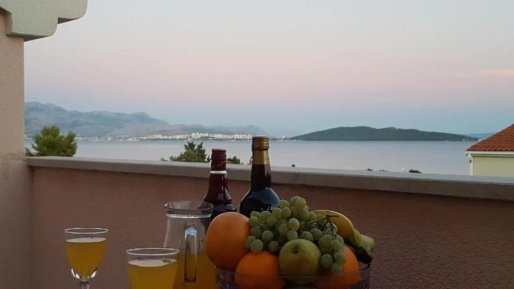 Villa Apartments Joseph Kaštela