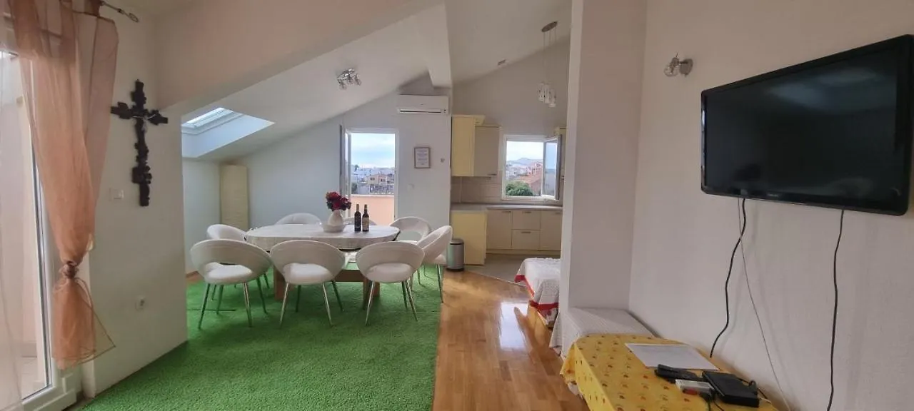 Villa Apartments Joseph Kastela